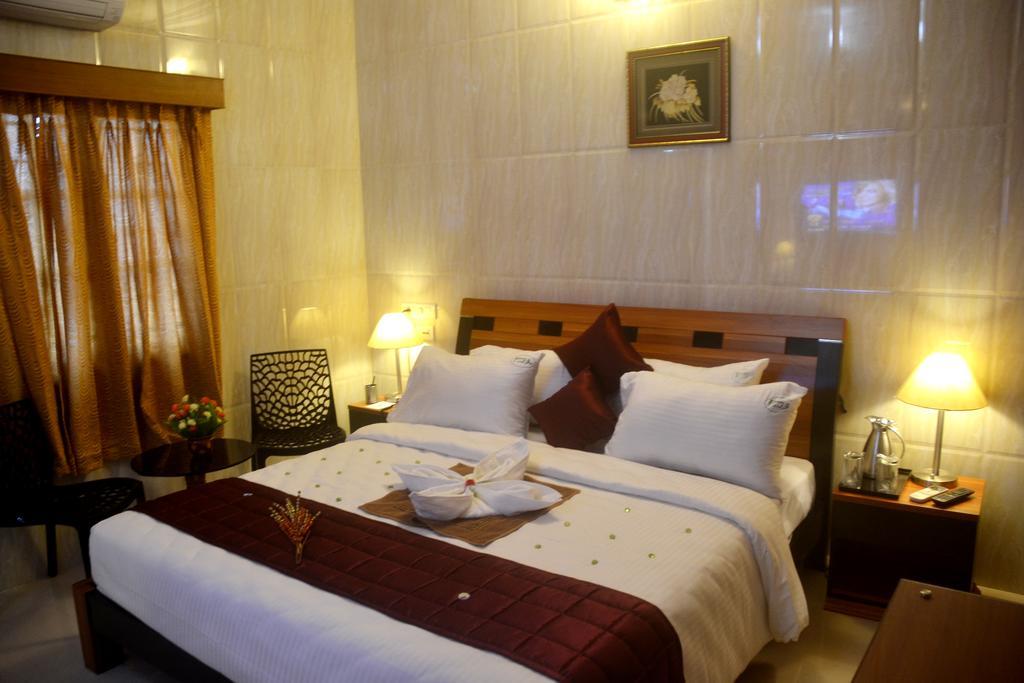 Peace Inn Ченнаи Экстерьер фото